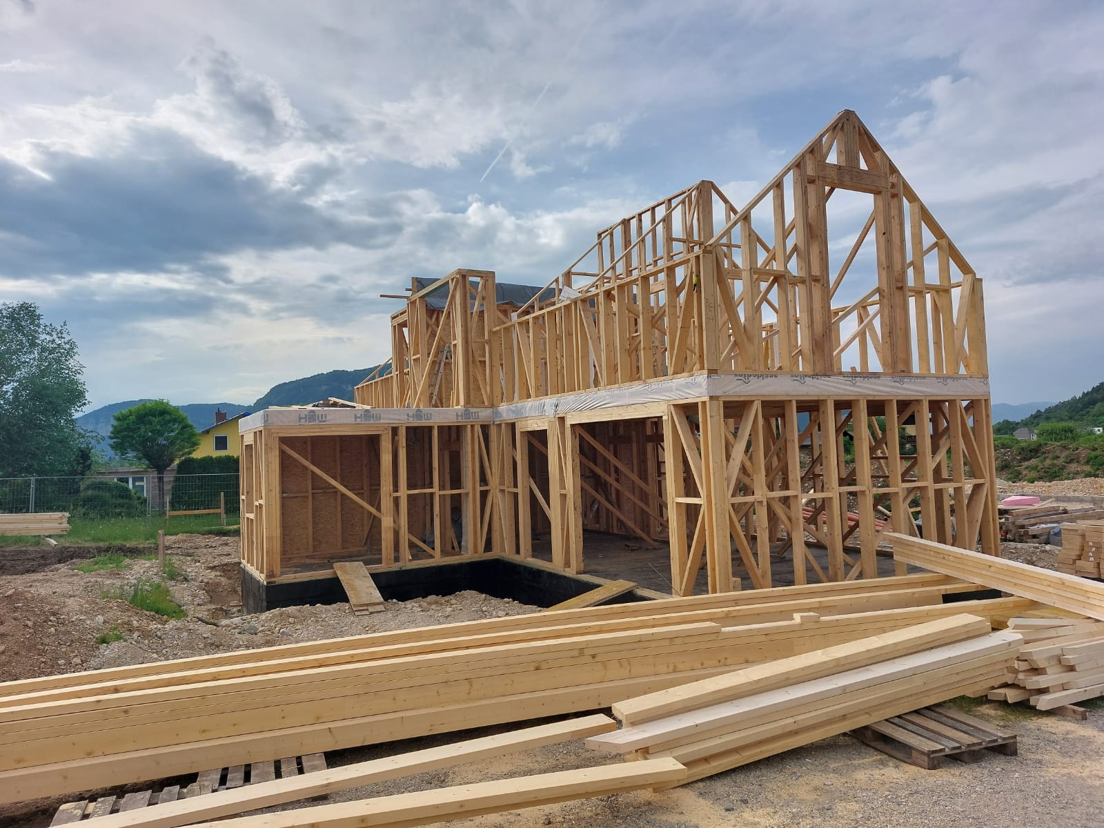 KVH, BSH and CLT engineered timber cross-sections — structural grades used in residential construction